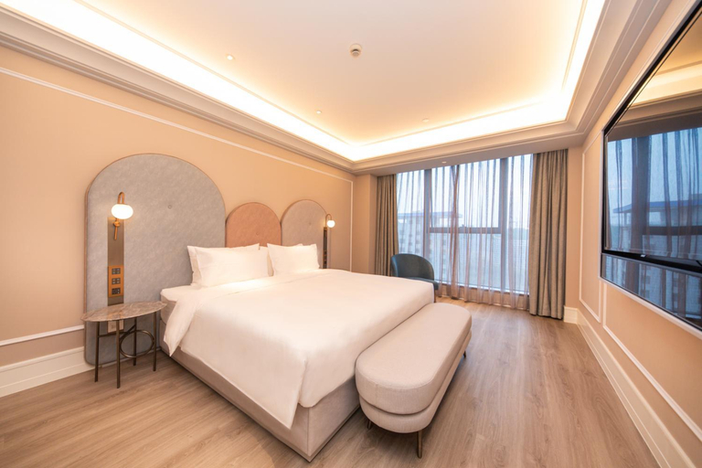 2, Mercure Xinyang East Railway Station, Xinyang