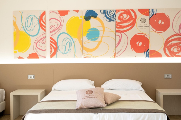Bedroom 3, Palazzo San Giovanni, Salerno