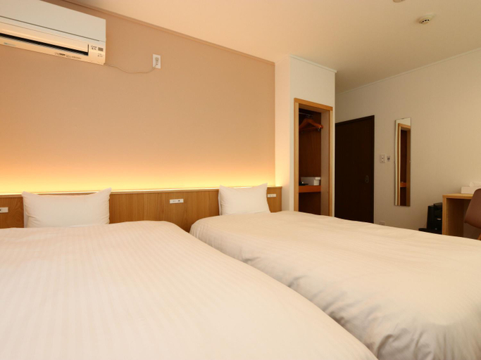 Bedroom 3, chAho Hostel Nirasaki / Outdoor Base, Nirasaki