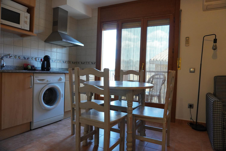 Others 5, Hotel Casa Domenc, Huesca