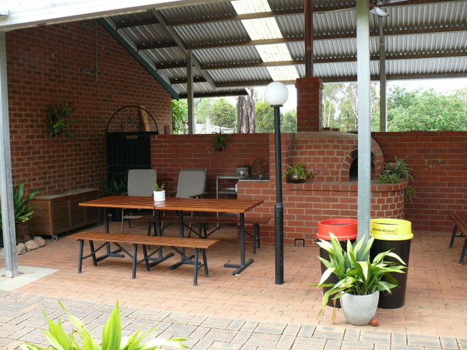 Others 2, Milawa Motel, Wangaratta - South
