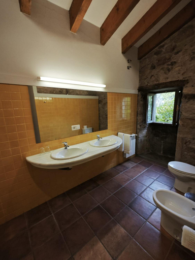 Bathroom, Casa O Cruceiro de Aguiar, Pontevedra