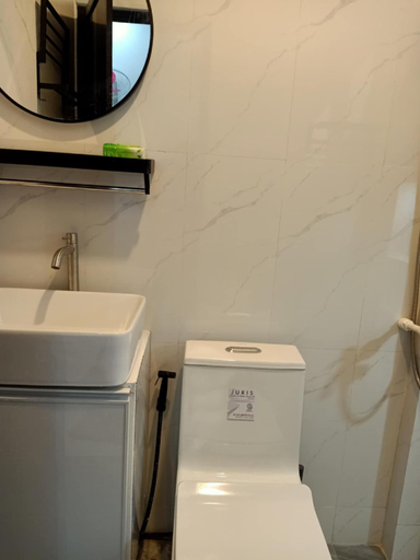 Bathroom 5, MGM Guest House, Santo Tomas