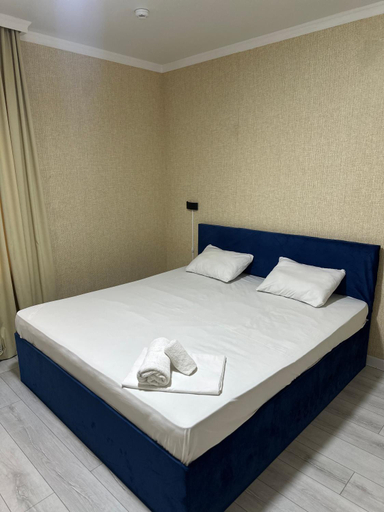 Bedroom 3, Meiman Hotel, Aqtobe