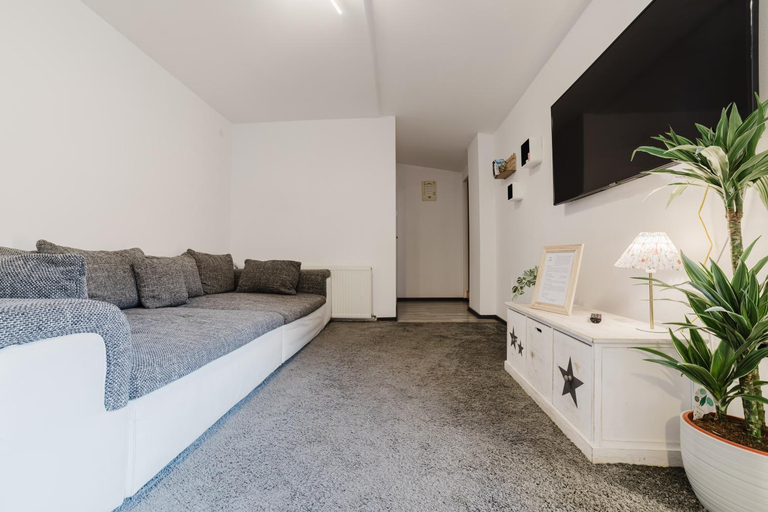 Bedroom 2, ALBERT RESIDENCE With Complimentary PARKING, Brasov