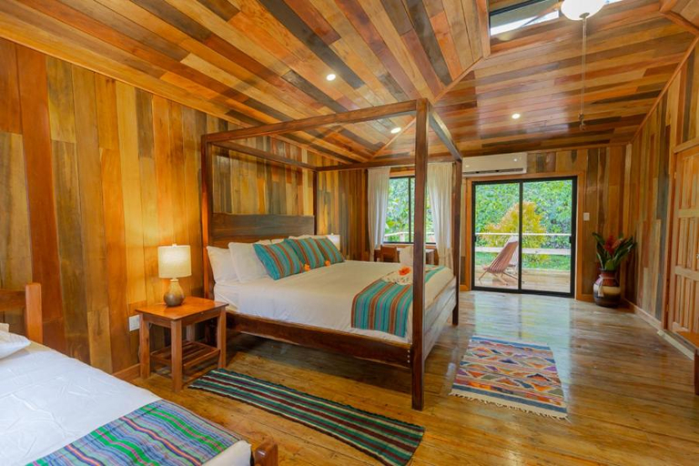 Bedroom 2, Jaguar Creek