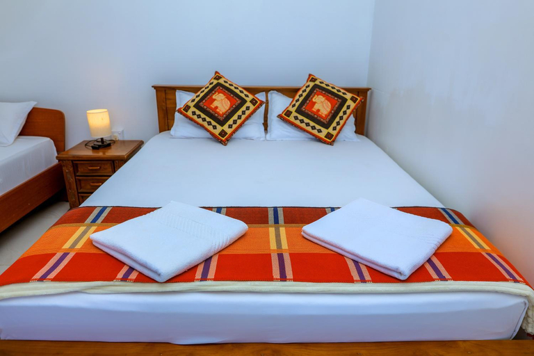 Bedroom 2, SaRu Apartments Kandy - 2 Bedrooms Up to 6 Guests, K.F.G. & G. Korale