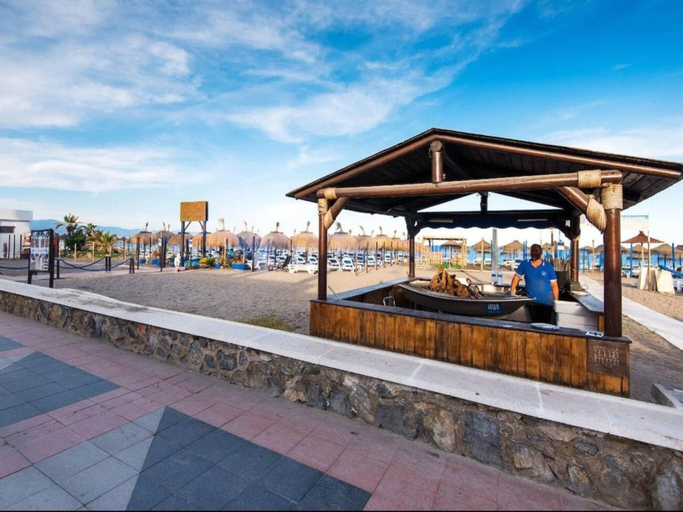Food & Drinks 4, Apartment in Torremolinos near the Beach, Málaga