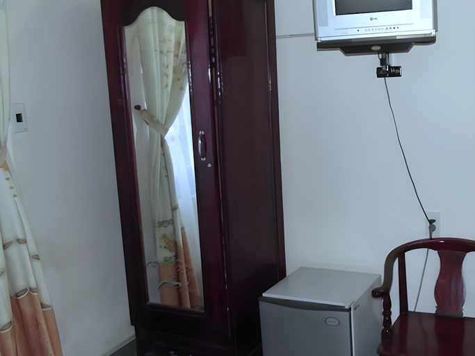 Bedroom 2, Ha Noi Quang Binh Hotel, Đồng Hới