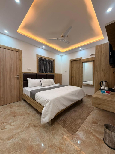 2, BHANUDEY INN, Varanasi