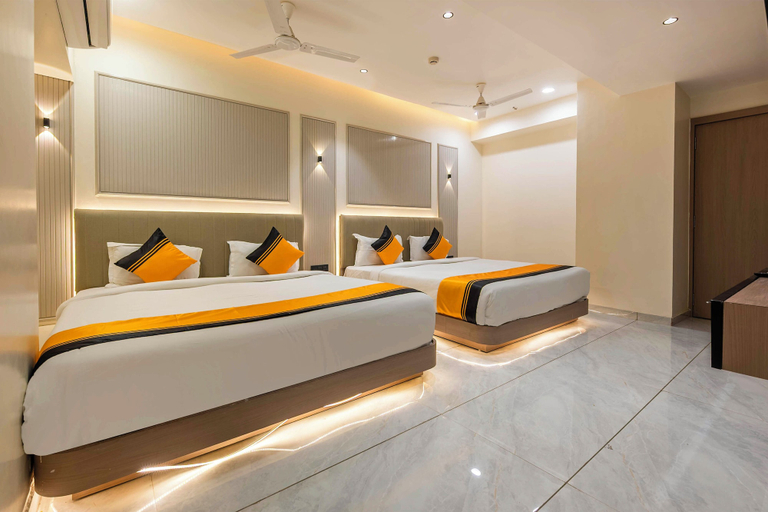 Room 4, Itsy Hotels Indra Palace, Ahmadabad