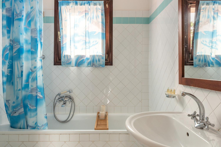 Bathroom 3, Sea Villas 1Km From The Beach, Sassari