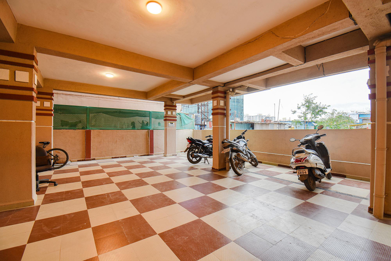 Public Area 2, FabHotel 4 Star Executive, Pune