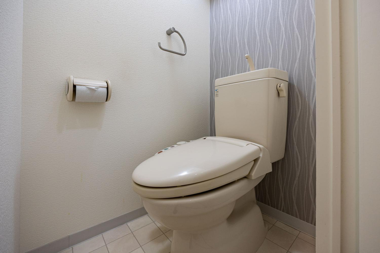 Bathroom 5, Bloom Nagahori 302, Osaka