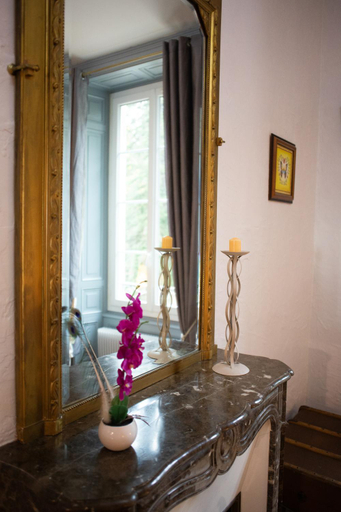 Bathroom, Château de Montsablé, Puy-de-Dôme