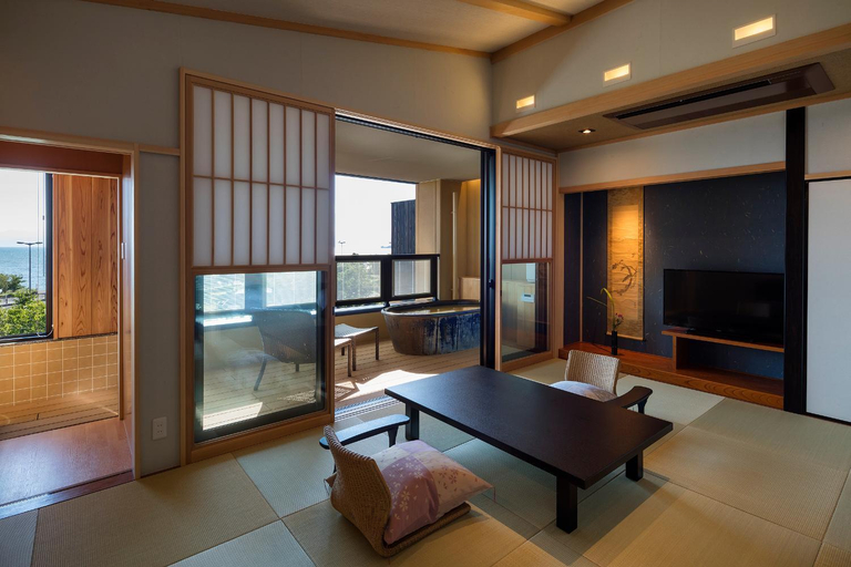 Others 3, Hamakogetsu, Lake Biwa