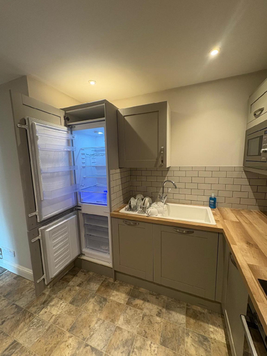 Others 2, Hove Apartment, Brighton and Hove