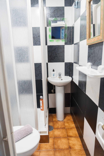 Bathroom 3, Casa Fina, Granada