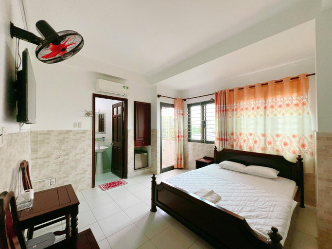 Bedroom 2, HUONG LAN HOTEL, Tân Bình