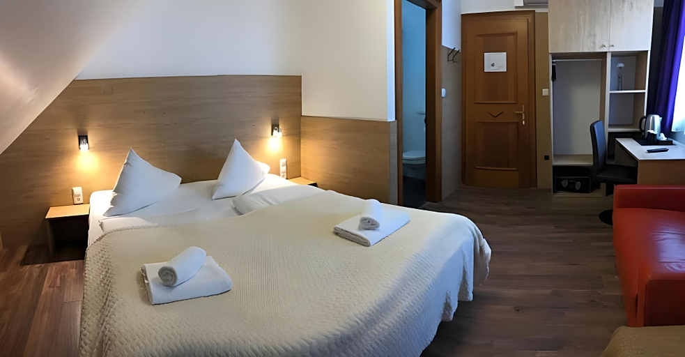 Bedroom 3, Hotel Vogelweiderhof, Salzburg