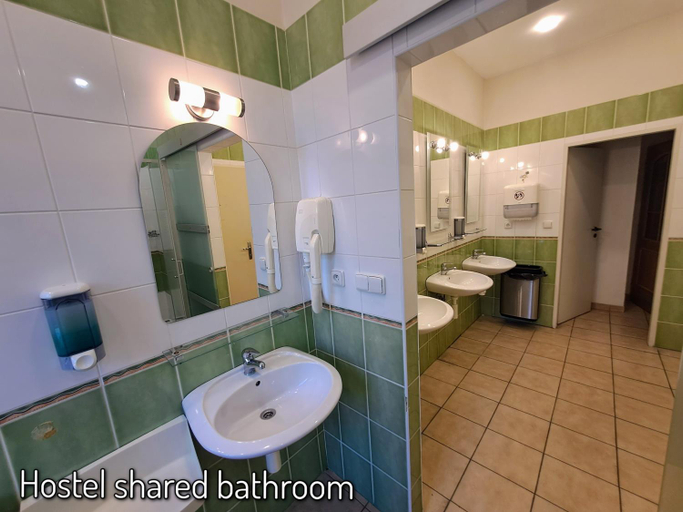 Bathroom 2, Apartmany SKLEP, Praha 1