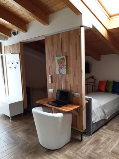 Others 4, My Home, Milano