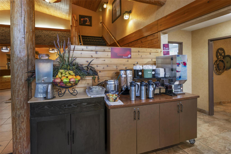 Food & Drinks 5, Best Western Plus Kelly Inn & Suites, Cass