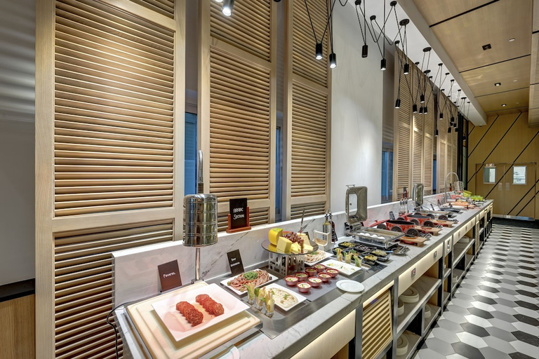 Food & Drinks 5, Al Khoory Urban Hotel, Dubai