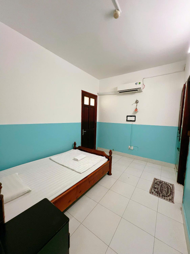 Bedroom 1, HUONG LAN HOTEL, Tân Bình