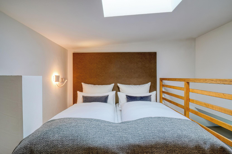 Bedroom 2, Nicetostay Aparthotel, Bremen