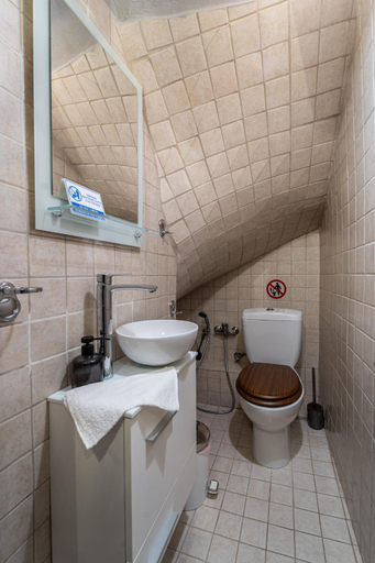 Bathroom 4, Rock Dandy Deluxe Chalet | Sauna | Mountain View, Central Greece
