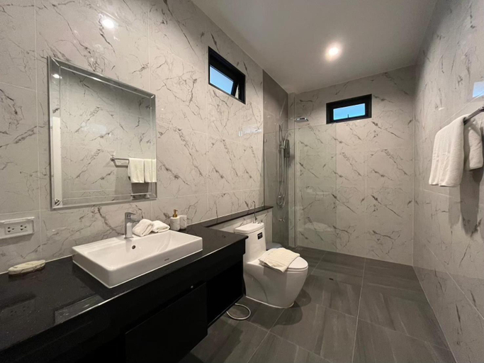 Bathroom 4, Leigh Villa, Mueang Krabi