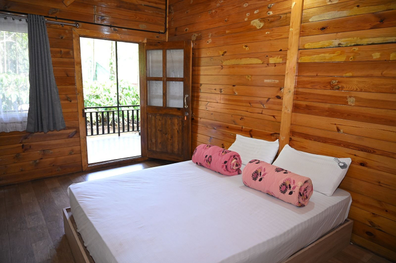 Room 5, Coffee Gudda Resort, Chikmagalur