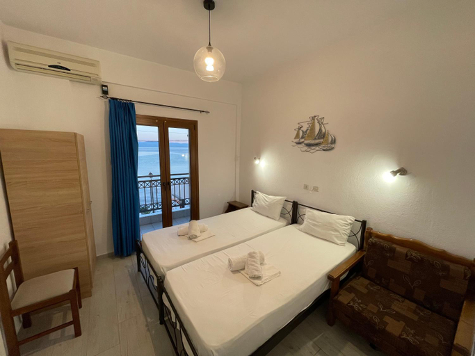 Bedroom 5, Delfinia Studios, Thessaly
