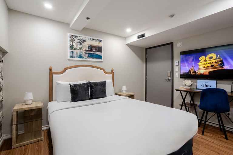 Bedroom 3, Olympia, Montréal
