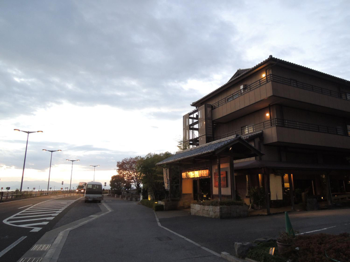 Others 5, Hamakogetsu, Lake Biwa
