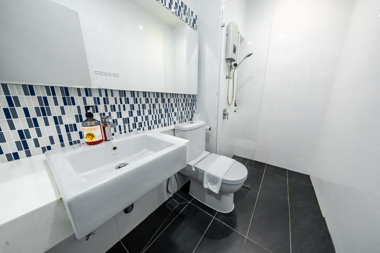 Bathroom 5, HighPark Suites @ Kelana Jaya, Petaling Jaya