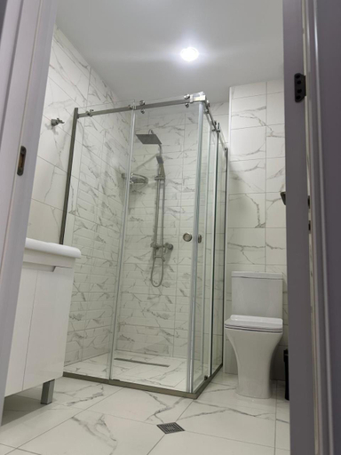 Shower 4, BRB Hotel, Tbilisi