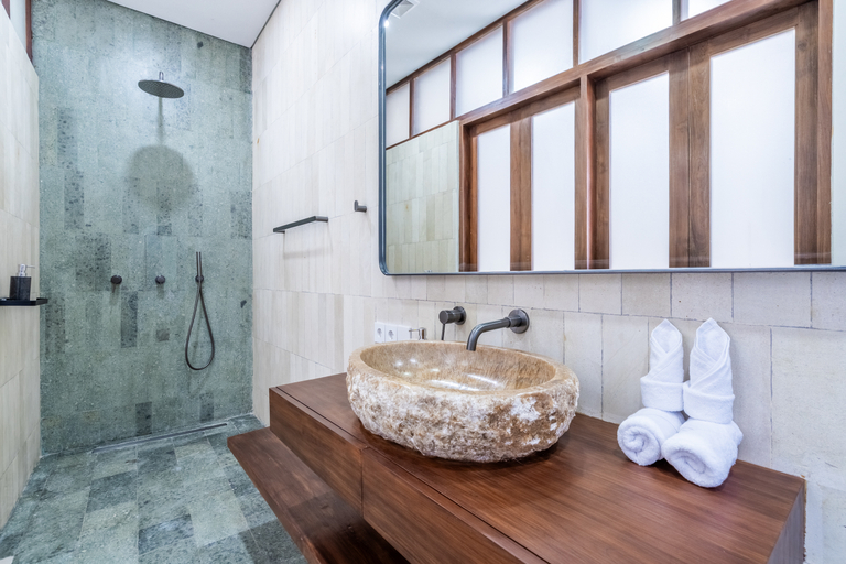 Bathroom 5, Villa Melasti Breeze - Cozy Family Shelter, Badung