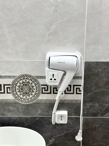 Bathroom 5, Meiman Hotel, Aqtobe