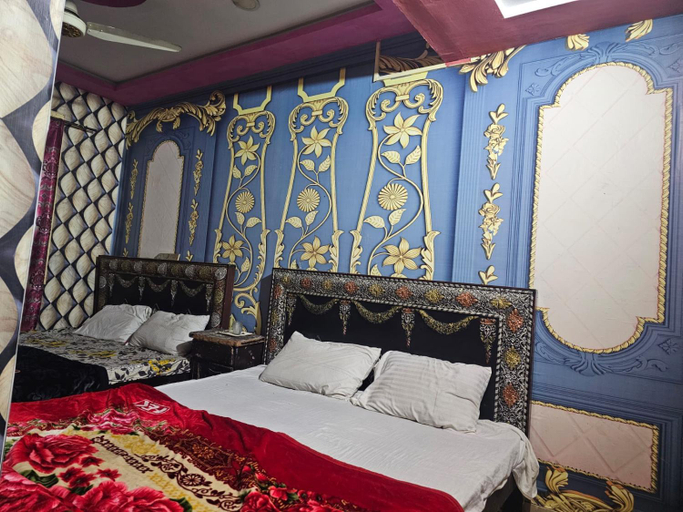Bedroom 5, The Royal Park Hotel, Lahore