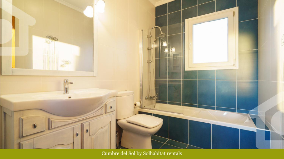 Bathroom 3, SolHabitat Villa Cumbre del Sol, Alicante