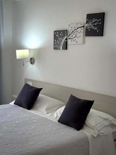 Others 3, Bentus B&B, Cagliari