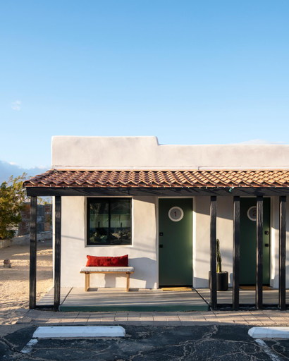 Exterior & Views 3, Ramsey 29, San Bernardino