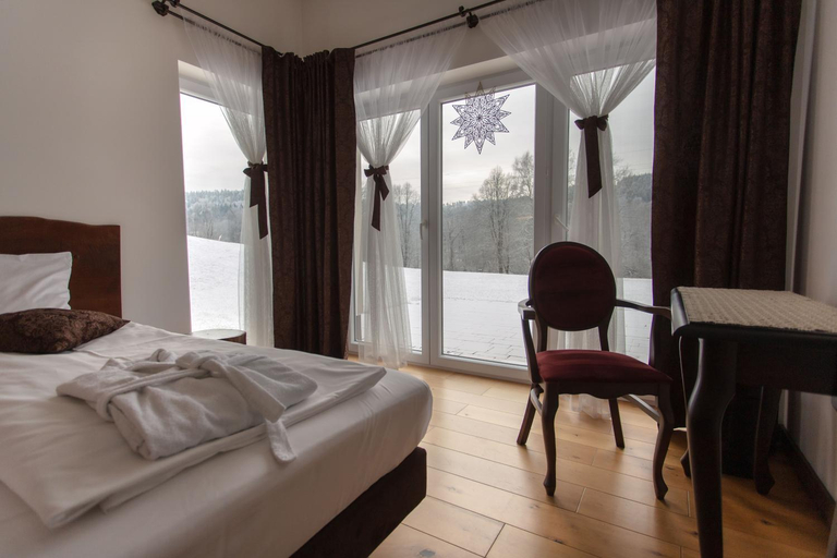 Bedroom 2, Dwor i Dworek Leszczowate Wellness & Spa, Bieszczady
