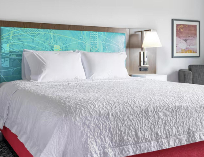 5, Hampton Inn & Suites Cedar City, Iron