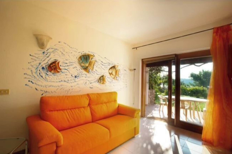 Others 5, Residence Porto Coda Cavallo, Nuoro