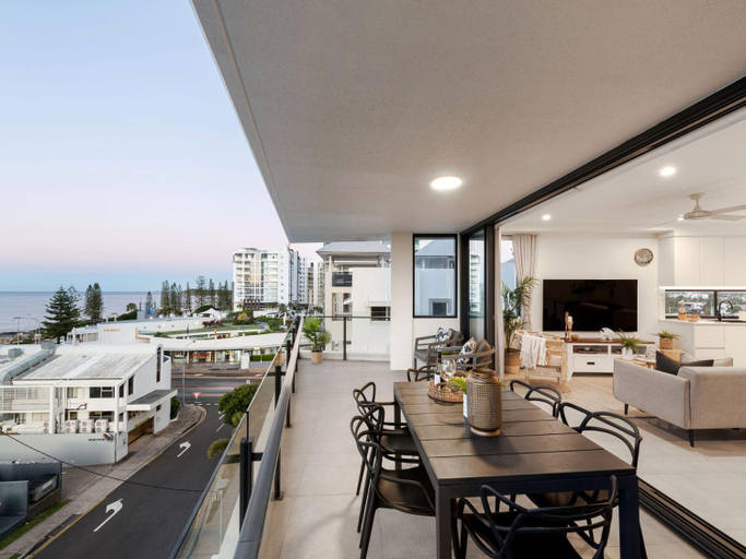 Food & Drinks 5, Allure Mooloolaba, Maroochy - Mooloolaba