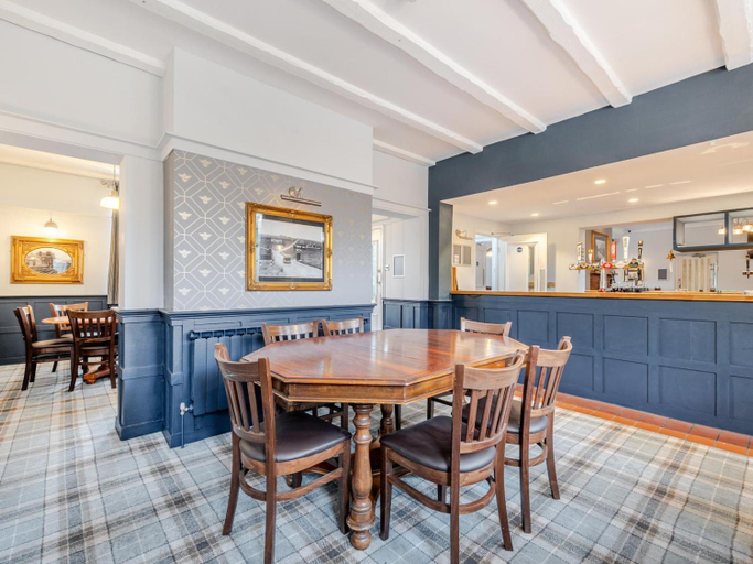 Food & Drinks 4, The Old Railway Hotel, Wiltshire