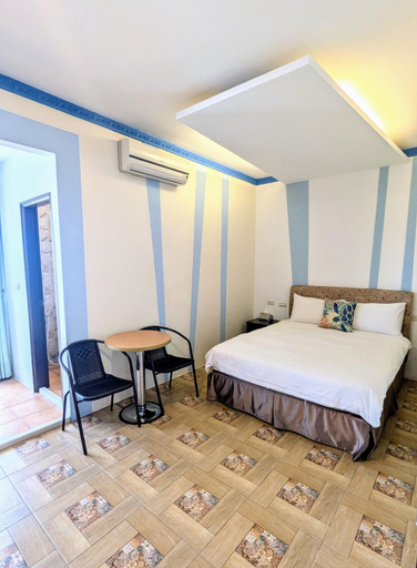 Bedroom 2, Sand Island 206, Pingtung